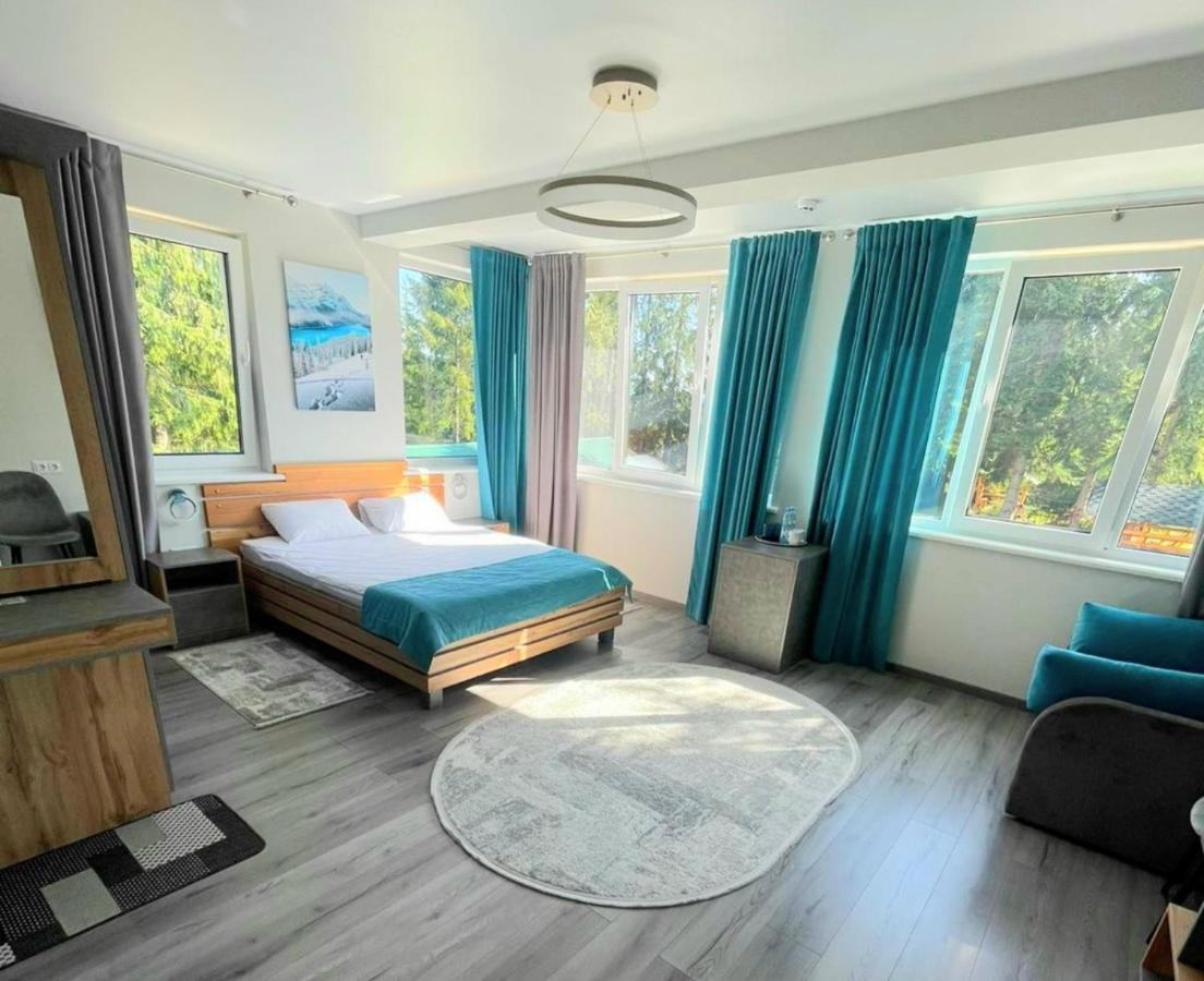 Отель Monblan Yablunytsya Room photo